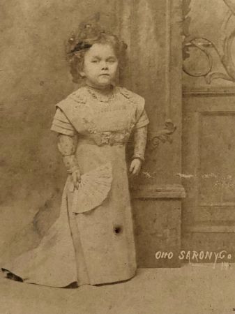 Mademoiselle Coretta Photo by Otto Sarony Cabinet Card 10.jpg