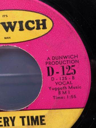 The Del-Vetts Last Time Around on Dunwich 1st press 11.jpg