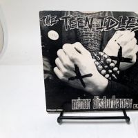 1st Press Teen Idles Dischord No 1 3.jpg