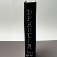 Dracula By Bram Stoker Publshed by The Folio Society 2008 Hardback w: Slipcase 5.jpg