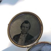 Locket With Two Portraits 7.jpg