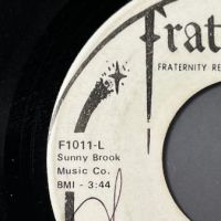 Mouse and The Traps I Satisfy on Fraternity F1011  White Label Promo 10 (in lightbox)