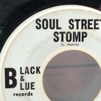 Tyrone and The Classitors Soul Street Stomp : Gettin' T'gether, Man on Black & Blue Records 6 (in lightbox)