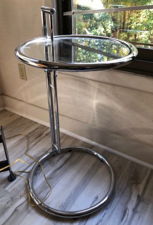 Eileen Gray Style Table E1027 2.jpg