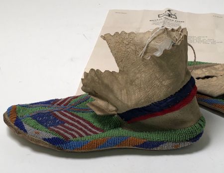 Pair of late 19th Indian Moccasins with American Flag  Beaded 5.jpg