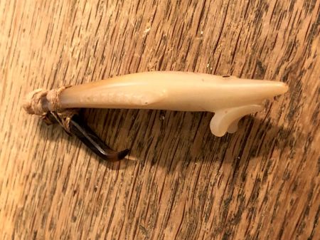 Solomon Island Trolling Lure Mother Of Pearl with Turtle Shell Carved Hook 12.jpg