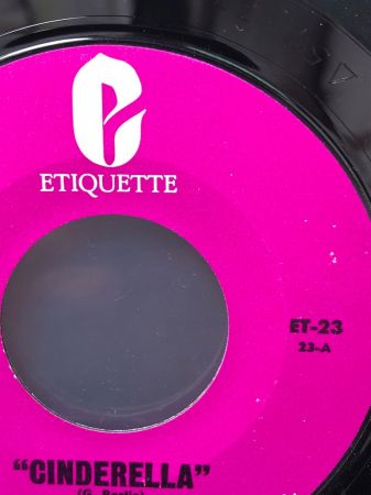 The Sonics Cinderella Etiquette Records ET-23 Styrene 5.jpg