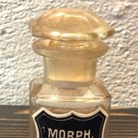 19th Century Narcotic Apothecary Jar Morph. Muriat. 1.jpg