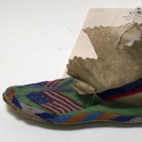 Pair of late 19th Indian Moccasins with American Flag  Beaded 5.jpg