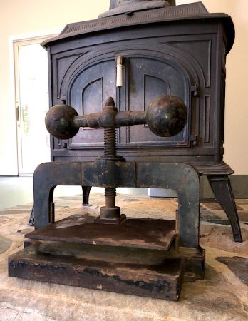 Antique Cast Iron Book Press Binding 11.jpg