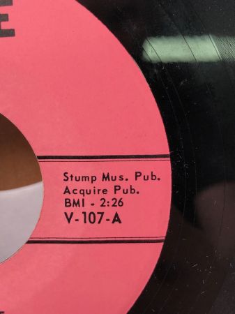 The Iguana Black Suit on Valerie Records V-107 5.jpg