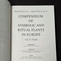 2 Vol. with Slipcase Compendium of Symbolic and Ritual Plants in Europe Trees Shrubs Herbs by Marcel de Cleene and Marie Claire Lejeune 14.jpg