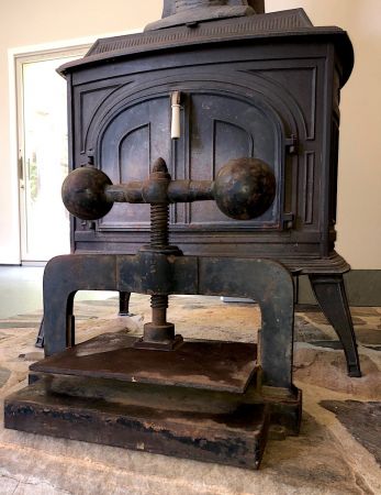 Antique Cast Iron Book Press Binding 12.jpg