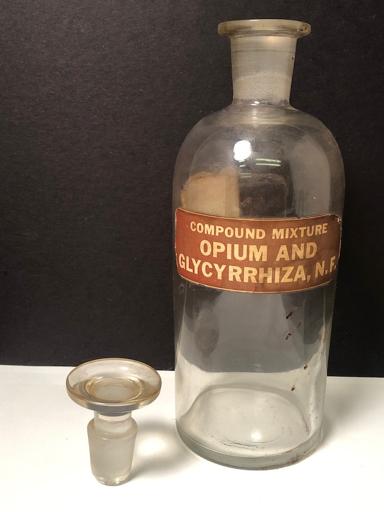  Large Opium and Glycyrrhiza Apothecary Jar 3.jpg