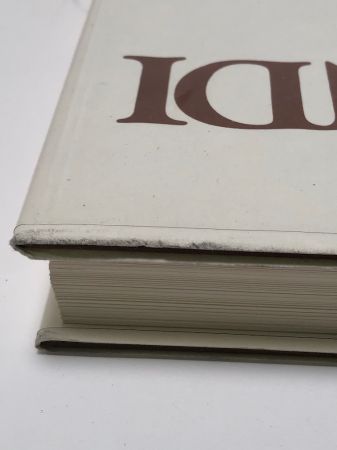 Morandi Drawings by Neri Pozza Hardback with Slipcase 6.jpg