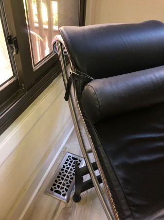 Style of Le Corbusier LC4 Chaise Lounge 3.jpg