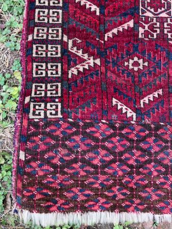 Turkmen Hatchli Prayer Rug 46 x 56 inches 4.jpg