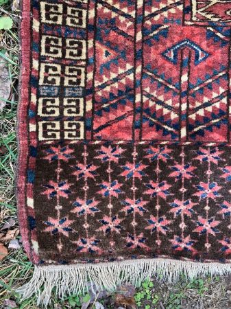 Turkmen Hatchli Prayer Rug 56 x 48 inches 2.jpg